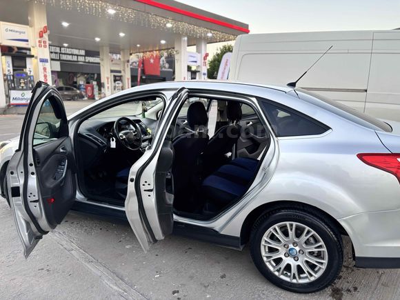 Sahibinden Ford Focus 1.6 TDCi Titanium 2012 Model 