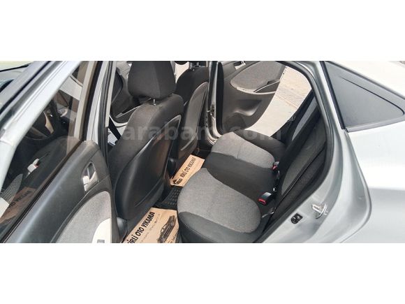 Sahibinden Hyundai Accent Blue 1.6 CRDI Mode 2014 Model