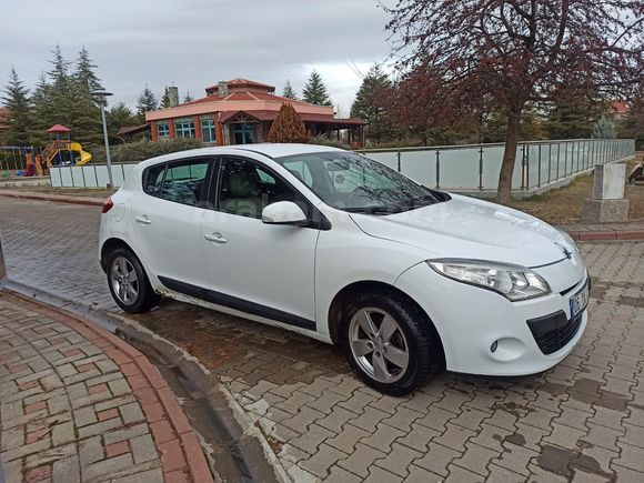 Sahibinden Renault Megane 1.5 dCi Expression 2011 Model 
