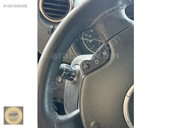 ÖZTÜRK AUTO'DAN HATASIZ AYARINDA TRAMERSİZ 2011 KANGOO