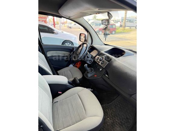 
ÖZTÜRK AUTO’DAN HATASIZ AYARINDA TRAMERSİZ 2011 KANGOO