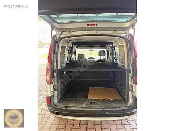ÖZTÜRK AUTO'DAN HATASIZ AYARINDA TRAMERSİZ 2011 KANGOO