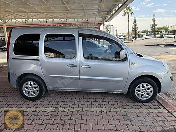 ÖZTÜRK AUTO'DAN HATASIZ AYARINDA TRAMERSİZ 2011 KANGOO