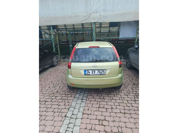 Sahibinden Ford Fiesta 1.4 Comfort 2005 Model  102.000 km Yeşil