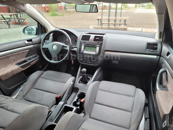 TR'DE TEK KOLTUK ISITMALI 2007 DEĞİŞENSİZ GOLF 1.6 102'LİK