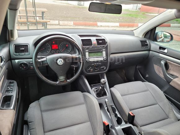 TR'DE TEK KOLTUK ISITMALI 2007 DEĞİŞENSİZ GOLF 1.6 102'LİK