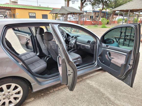 TR'DE TEK KOLTUK ISITMALI 2007 DEĞİŞENSİZ GOLF 1.6 102'LİK