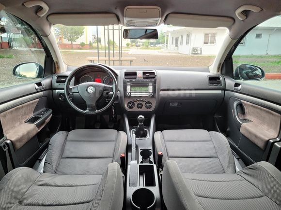 TR'DE TEK KOLTUK ISITMALI 2007 DEĞİŞENSİZ GOLF 1.6 102'LİK
