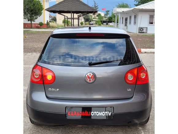 TR'DE TEK KOLTUK ISITMALI 2007 DEĞİŞENSİZ GOLF 1.6 102'LİK