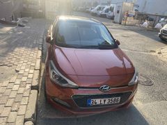 Sahibinden Hyundai i20 1.4 MPI Elite Smart 2015 Model 