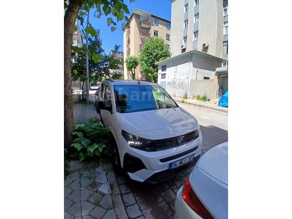 Sahibinden Peugeot Rifter 1.5 BlueHDI Allure 2025 Model