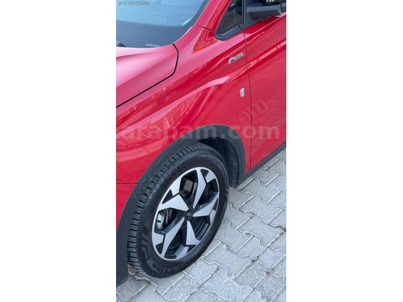 ACTİVEX EN DOLU PAKET CAM TAVAN ÇİFT NAVİGASYON HAYALET ISITMA