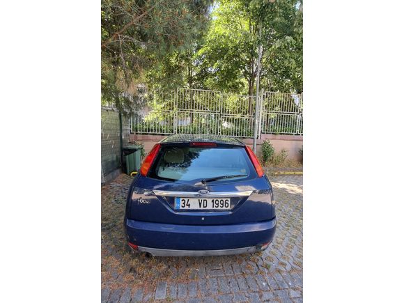 Sahibinden HASARSIZ  106 bin km  Ford Focus 1.6 Ghia 2001 Model