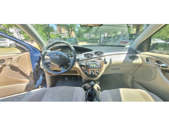 Sahibinden Ford Focus 1.6 Ghia 2001 Model