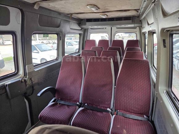 Galeriden Renault Master 13+1  2009 Model Aydın