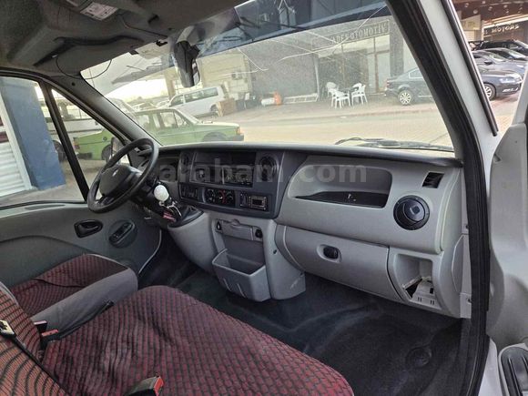 Galeriden Renault Master 13+1  2009 Model Aydın