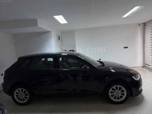 2015 AUDİ A3 1.6 TDI ATTRACTİON S-TRONİC sadece 95 bin km