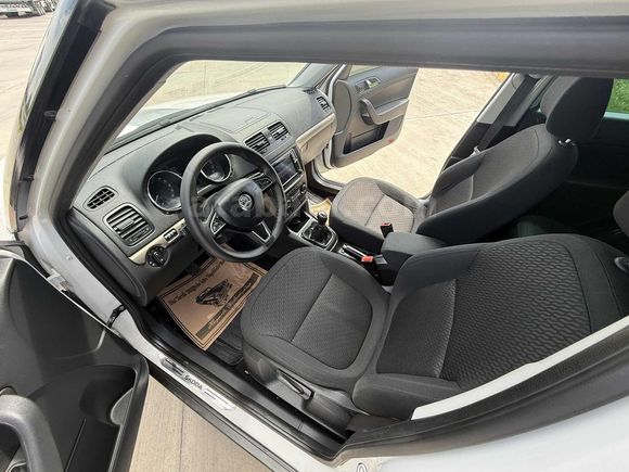 SKODA YETİ 1.6 TDI 105 bg