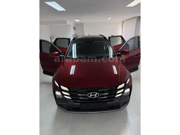 Hatasız sadece 6050 km de 2025 CAMTAVANLI dizel Tucson