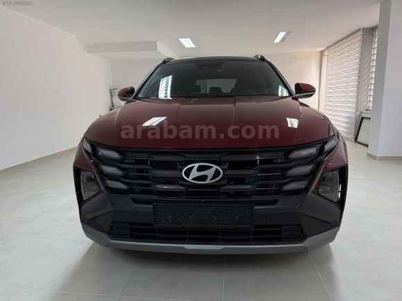 Hatasız sadece 6050 km de 2025 CAMTAVANLI dizel Tucson