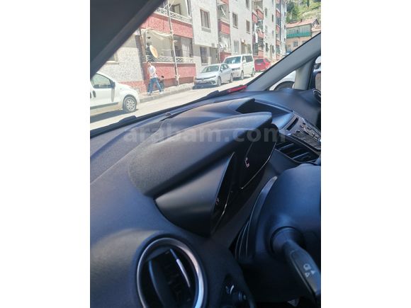Sahibinden Ford Fiesta 1.25 Trend X 2017 Model