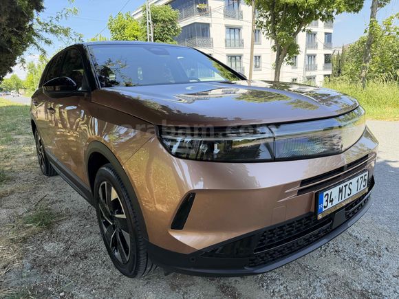 Sahibinden Opel Grandland 1.2 T Hybrid GS +Teknoloji (Dolu Paket) Hatasız 2025 Model 