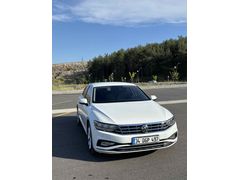 Sahibinden Volkswagen Passat 1.5 TSi Business 2020 Model  106.000 km Beyaz