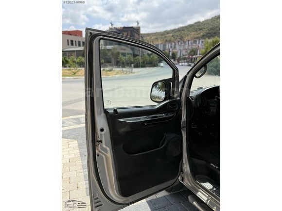 EFE OTOMOTİV'DEN 2003 STAREX KLİMALI TERTEMİZ MUAYER