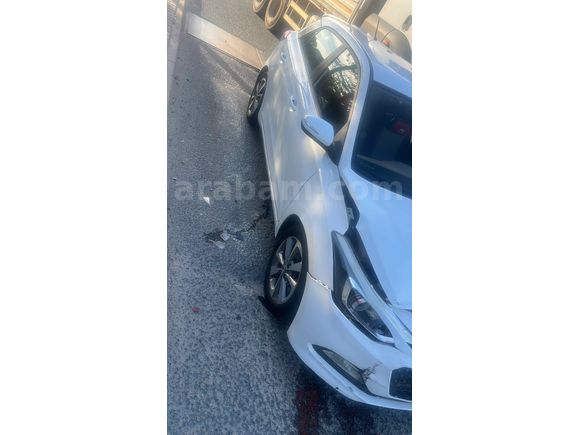 Sahibinden Hyundai i20 1.4 CRDi Style 2018 Model 