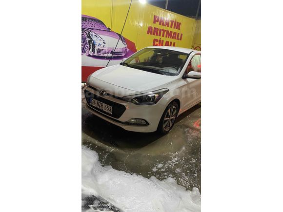Sahibinden Hyundai i20 1.4 CRDi Style 2018 Model 