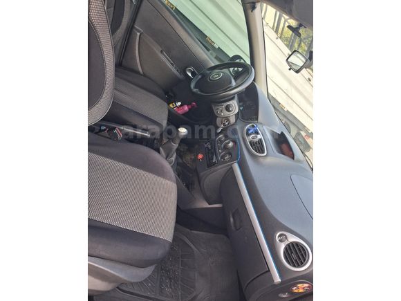 Sahibinden Renault Clio 1.5 dCi Dynamique 2009 Model  170.000 km Gri