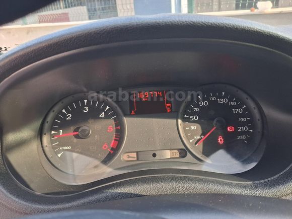 Sahibinden Renault Clio 1.5 dCi Dynamique 2009 Model  170.000 km Gri