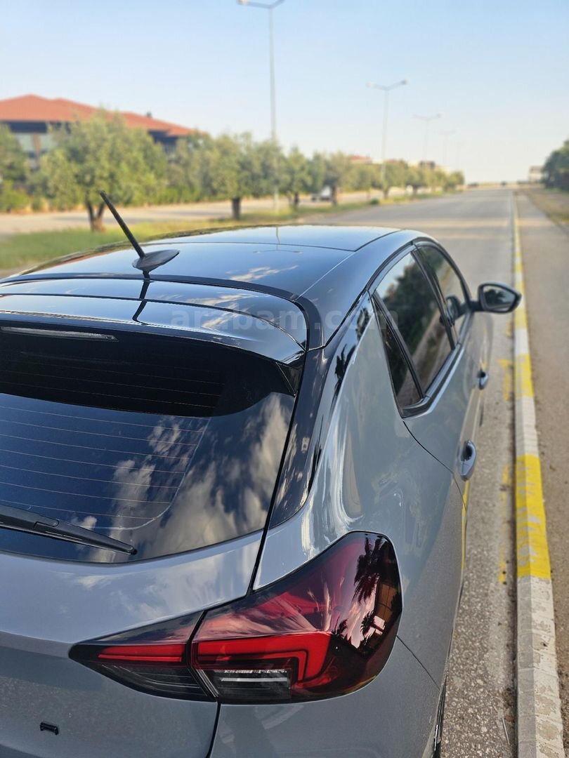 Galeriden Opel Corsa 1.2 T GS 2024 Model Antalya 23.000 km Gri (metalik) 7