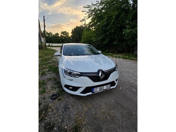Sahibinden Renault Megane 1.5 Blue DCI Joy 2020 Model