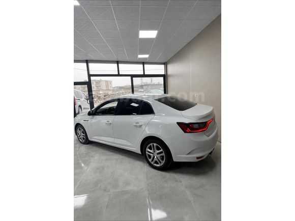 Sahibinden Renault Megane 1.5 Blue DCI Joy 2020 Model