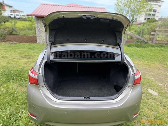 2015 COROLLA PREMİUM OTOMATİK 1.6 SERVİS BAKIMLI FULL DONANIM