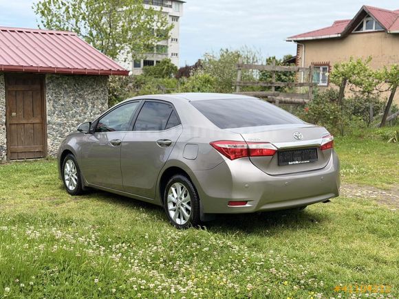 2015 COROLLA PREMİUM OTOMATİK 1.6 SERVİS BAKIMLI FULL DONANIM