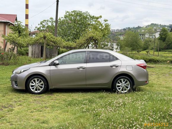2015 COROLLA PREMİUM OTOMATİK 1.6 SERVİS BAKIMLI FULL DONANIM