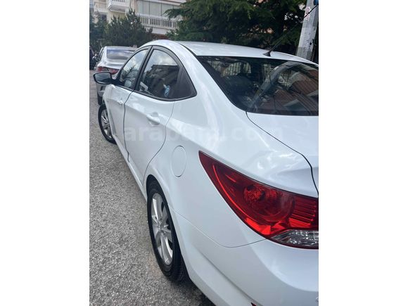 Sahibinden Hyundai Accent Blue 1.6 CRDI Mode Plus 2014 Model Ankara