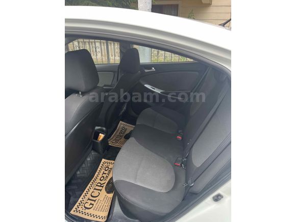 Sahibinden Hyundai Accent Blue 1.6 CRDI Mode Plus 2014 Model Ankara
