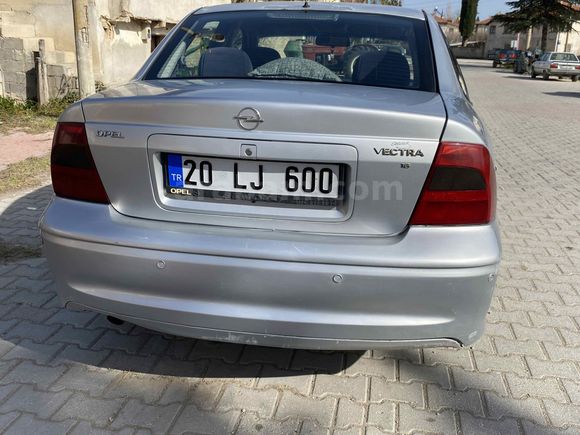 Sahibinden Opel Vectra 1.6 GL 2000 Model  320 km Gri (Gümüş)
