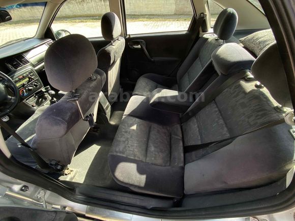 Sahibinden Opel Vectra 1.6 GL 2000 Model  320 km Gri (Gümüş)