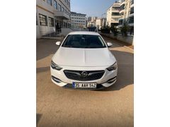 Temiz Opel Insignia 1.6 CDTI Grand Sport Excellence 2017 Model 