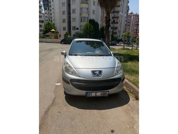 Sahibinden Peugeot 207 1.4 Trendy 2010 Model 132.000 KM