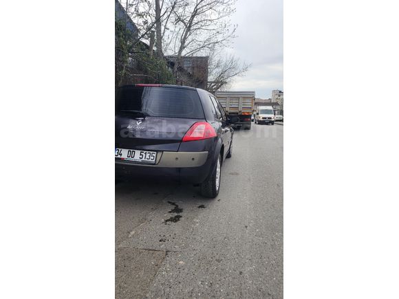 İhtiyaçtan Satılık Sorunsuz Masrafsız Megane 2 Hb