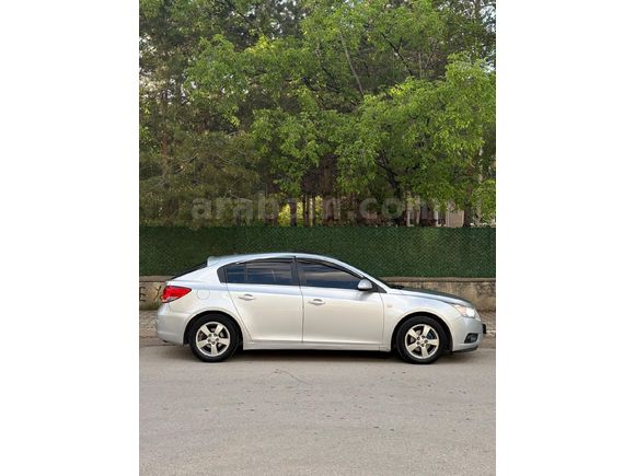 Chevrolet Cruze 1.6 LT Plus 124 HP ÇELİK SIBOP