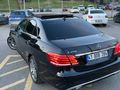 E250 4 MATİK TEK LOKAL BOYA KAPİ HARİCİ BOYASZ CAM TAVAN BEJ FUL