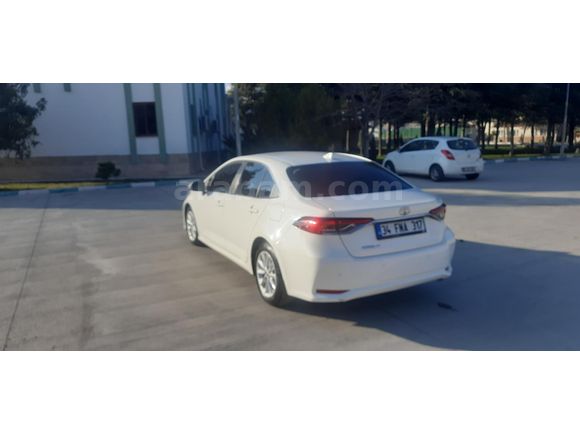 Sahibinden Toyota Corolla 1.5 Dream 2022 Model 