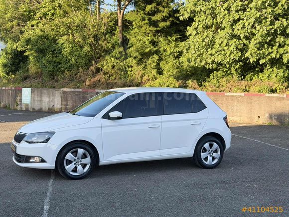 2017 FABİA GREENTEC STYLE OTOMATİK VİTES BOYASIZ KREM İÇ DÖŞEME