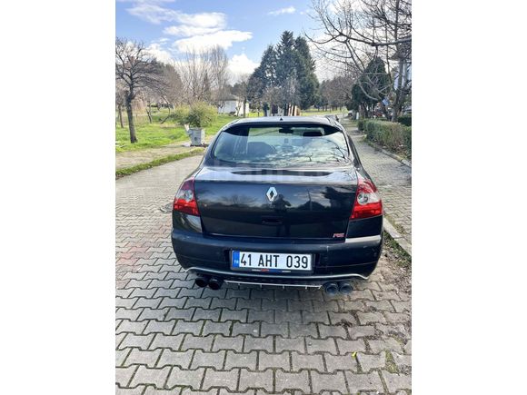 Sahibinden Renault Megane 1.5 dCi Dynamique 2005 Model  249.000km Siyah